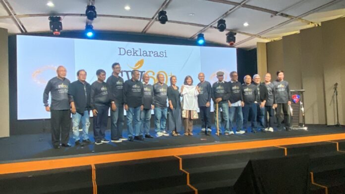 Ketua Umum Serikat Wartawan Senior Indonesia Wahyu Muryadi bersama jajaran pengurus saat deklarasi pembentukan SWSI di Jakarta, menegaskan komitmen wartawan senior dalam menjaga marwah jurnalistik dan demokrasi. Foto: Harnas.id
