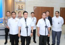 Satgas Haji Ilegal Dibentuk, Polri dan Kementerian Haji Mulai Sisir Modus Lama Konferensi pers pembentukan Satgas penanganan haji dan umrah ilegal di Bareskrim Polri. Foto: Polri