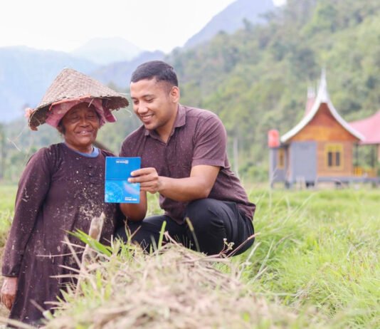 BRI Bawa Isu Keuangan Berkelanjutan ke Meja Bisnis, Angka Pembiayaan Mulai Terlihat Ilustrasi layanan perbankan BRI dalam mendukung keuangan berkelanjutan. Foto: Humas BRI