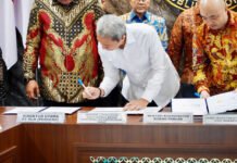 PSEL Didorong Jalan, Menteri LH Ingatkan Daerah: Sampah Harus Rapi Sejak Hulu Penandatanganan kerja sama proyek PSEL Bogor Raya di Jakarta. Foto: Istimewa