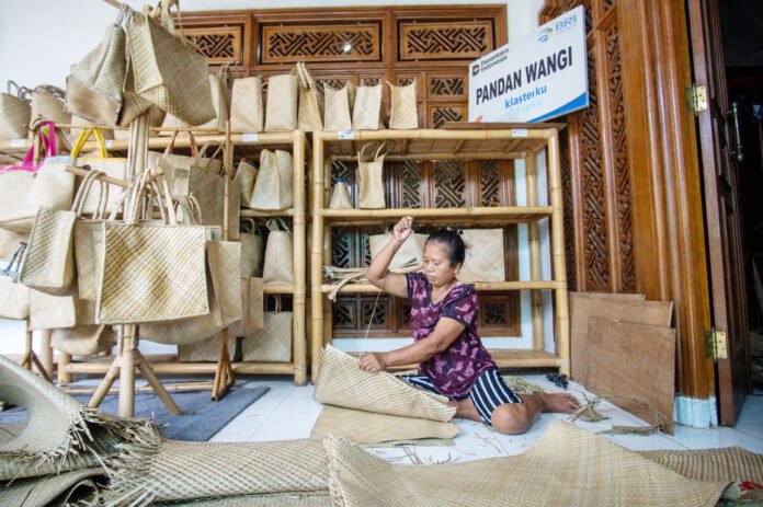 Kegiatan pemberdayaan UMKM dalam program klaster usaha BRI. Foto: Humas BRI