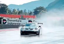 Sean Gelael Turun Sendiri di Mandalika, Siap Hadapi Penalti Pit Stop Sean Gelael bersiap tampil di ajang GT World Challenge Asia di Mandalika. Foto: MGPA