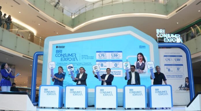 BRI Consumer Expo Surabaya Dibuka, KPR Murah hingga Travel Fair Disatukan dalam Satu Panggung Suasana BRI Consumer Expo 2026 di Ciputra World Mall Surabaya. Foto: Humas BRI