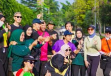 Wali Kota Bogor Ikut Lari 4,2 Km, Sinyal Hidup Sehat Kian Didorong Wali Kota Bogor Ikuti Warming Up Fun Walk and Run di Bogor Lakeside. Foto: Pemkot Bogor
