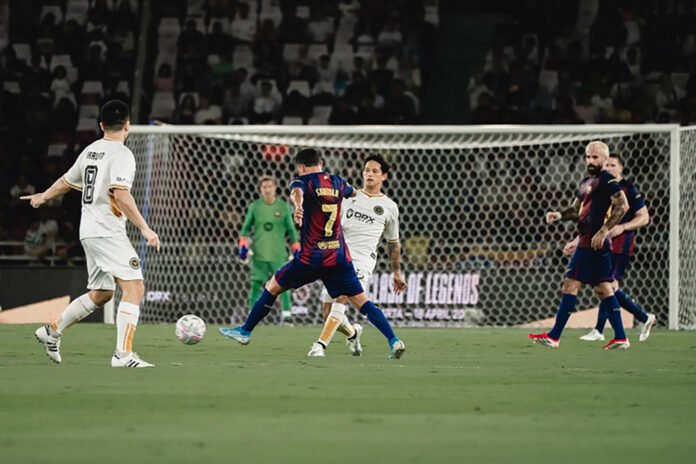 Pertandingan sepak bola legenda dunia dalam ajang Clash of Legends 2026. Humas BRI