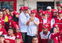 Relawan Jadi Garda Terdepan, Jusuf Kalla Singgung Respons Cepat PMI di Tragedi Kereta Bekasi Relawan PMI bersiap dan berkumpul sebelum operasi kemanusiaan. Foto: Humas PMI