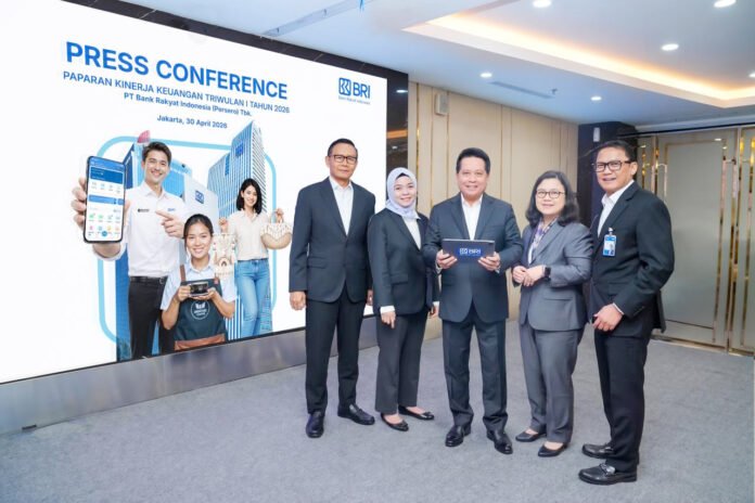 Manajemen PT Bank Rakyat Indonesia (Persero) Tbk saat konferensi pers kinerja Triwulan I 2026 di Jakarta (dok BRI)