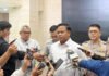 Haji Tanpa Antre Sedang Disorot, Bareskrim Telusuri Skema Visa Kerja dan Gagalkan 8 Jemaah Brigjen Pol. Moh. Irhamni memberikan keterangan terkait dugaan praktik haji ilegal di Bareskrim Polri. Foto: Polri