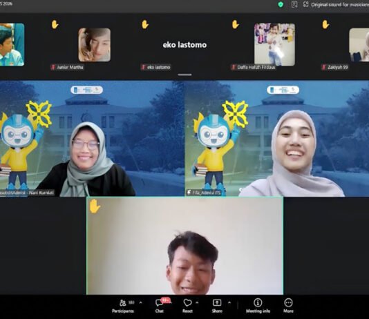 ITS Buka Jalur Mandiri FLAT dan ACE, Skema Baru Jaring Talenta Akademik hingga Non-Akademik Kepala Subdirektorat Admisi dan Promosi ITS Nani Kurniati ST MT PhD (kiri atas) saat melakukan sesi tanya jawab dengan peserta sosialisasi SMITS 2026 secara daring. Foto: Humas ITS
