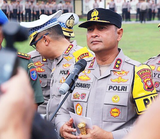 BREAKING NEWS: Jenderal Reserse Masuk Jabar, Irjen Pipit Rismanto Gantikan Rudi Setiawan Pipit Rismanto resmi ditunjuk sebagai Kapolda Jawa Barat dalam rotasi perwira tinggi Polri tahun 2026. Foto: Istimewa