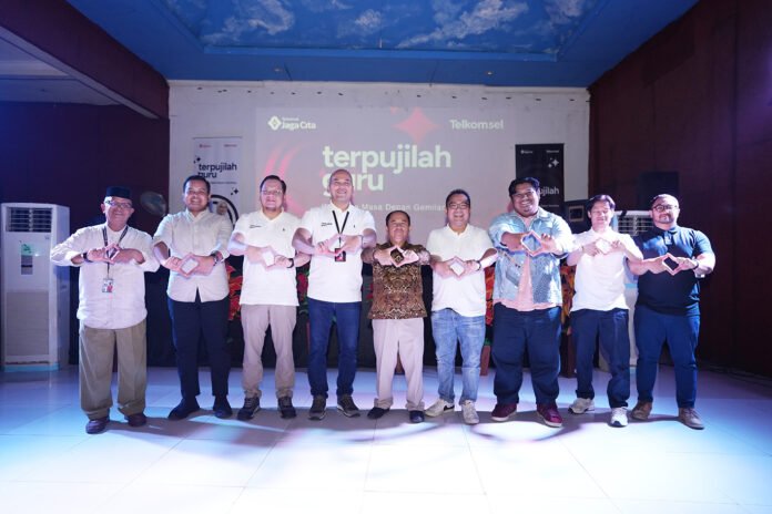 Peluncuran program Terpujilah GURU oleh Telkomsel di SMK BOASH Kabupaten Bogor. Foto: Telkomsel