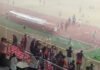 Gagal ke Liga 1, Kekalahan Persipura dari Adhyaksa FC Berujung Kericuhan di Stadion Lukas Enembe Tangkapan layar Suasana kericuhan di Stadion Lukas Enembe usai laga play-off promosi antara Persipura Jayapura melawan Adhyaksa FC. Dok. Istimewa