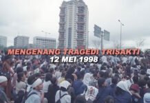 12 Mei 1998: Saat Peluru Menembus Kampus Trisakti dan Mengubah Arah Reformasi Mahasiswa Universitas Trisakti saat aksi demonstrasi reformasi 12 Mei 1998 di Jakarta. Foto: Humas Trisaksi