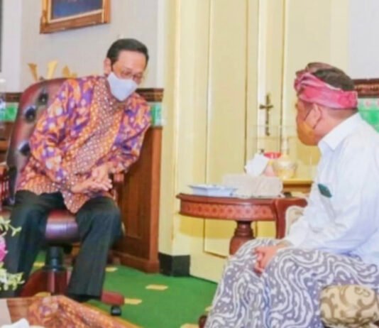 Narasi “Mundur” Sultan HB X Dinilai Bukan Sekadar Soal Tahta, Tapi Arah Baru Mataram Sri Sultan Hamengkubuwana X saat menghadiri agenda resmi di Yogyakarta. Foto: Istimewa