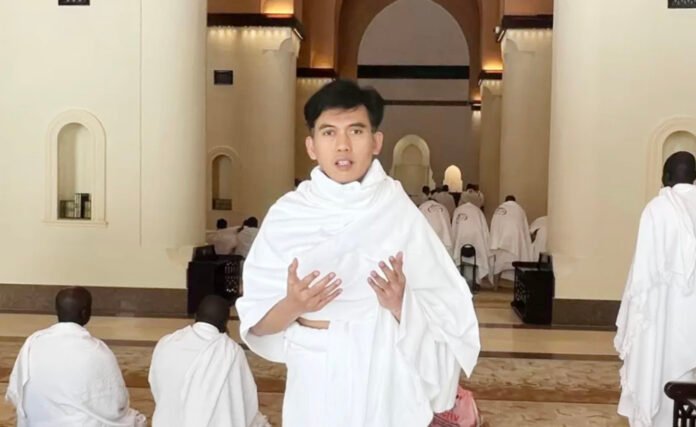 Musyrif Diny memberikan pembekalan kepada jamaah haji Indonesia di Makkah / dok. MUI Digital