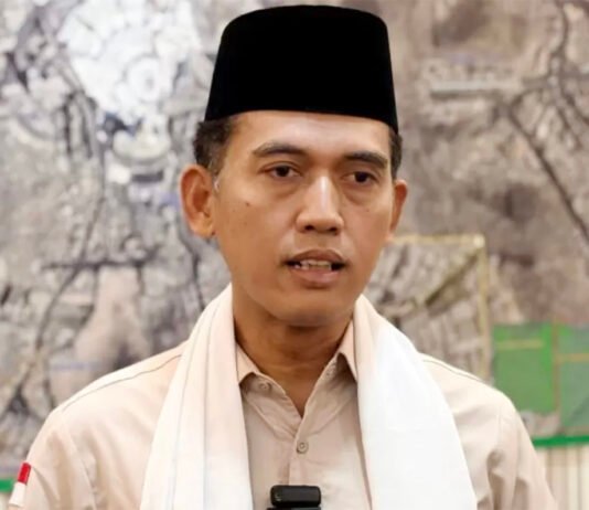 Jelang Lempar Jumrah, Jamaah Haji Diminta Tak Kejar Waktu Afdal Sampai Abaikan Kondisi Fisik Prof Niam Saat Memberikan Arahan Terkait Pelaksanaan Lempar Jumrah bagi Jamaah Haji Indonesia. Foto: Istimewa