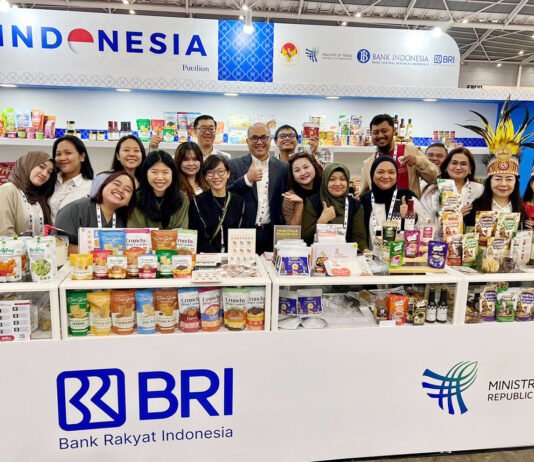 UMKM Binaan BRI Tembus FHA Singapura 2026, Kontrak Dagang Tercatat Miliaran Rupiah Paviliun Indonesia menampilkan produk UMKM binaan BRI di ajang FHA Singapura 2026. Foto: Humas BRI