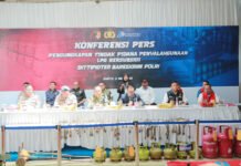 Gudang LPG Subsidi di Klaten Dibongkar, Dua Tersangka Diamankan, Negara Nyaris Rugi Miliaran Barang bukti tabung LPG hasil pengungkapan kasus di Klaten. Foto: Polri