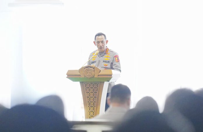 Kapolri Listyo Sigit Prabowo saat memberikan paparan. Foto: Polri