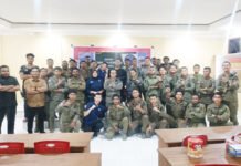 Ops Damai Cartenz Jaga Mental Personel di Yahukimo, Pendampingan Psikologi Turun ke Lapangan Tim kesehatan dan psikologi Ops Damai Cartenz memberikan pendampingan kepada personel di Polres Yahukimo. Foto: Satgas Cartenz