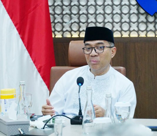 ITS Tak Mau Riset Berakhir di Rak Kampus, Hilirisasi dan Industri Kini Jadi Fokus Mendiktisaintek Prof Brian Yuliarto ST MEng PhD saat menjelaskan pentingnya keselarasan riset perguruan tinggi dengan agenda strategis nasional. Foto: Humas ITS