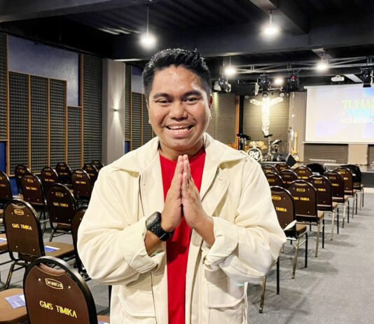 Tokoh Agama di Timika Nilai Operasi Damai Cartenz Tak Hanya Soal Keamanan Tokoh agama di Timika menyampaikan apresiasi terhadap pendekatan humanis Operasi Damai Cartenz 2026. Foto: Satgas Cartenz