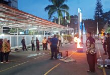 BRI Depok Gandeng Damkar Bogor, Simulasi Kebakaran Jadi Alarm Kesiapsiagaan Kantor Sosialisasi penanggulangan kebakaran di Kantor BRI Cabang Depok bersama Damkar Kabupaten Bogor. Foto: Humas BRI