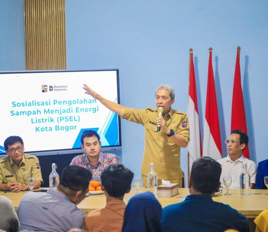 PSEL Bogor Mulai Disorot, Sampah Dibakar Jadi Listrik tapi Polusi Disebut Tetap Terkontrol Wali Kota Bogor menghadiri sosialisasi proyek Pengolahan Sampah menjadi Energi Listrik (PSEL) di Kota Bogor. Foto: Pemkot Bogor