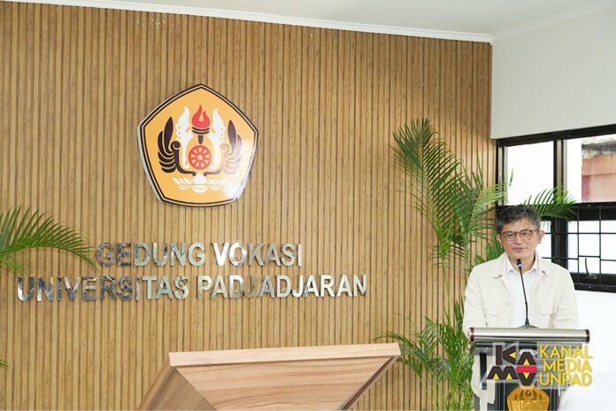 Dekan Sekolah Vokasi Unpad, Dr. Kurniawan Saefullah, S.E., M.Ec. Foto: Unpad