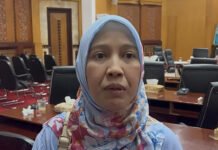 84 Dapur MBG di Surabaya Belum Kantongi Sertifikat, Tetap Jalan Usai Ratusan Siswa Keracunan Kepala Pelayanan Pemenuhan Gizi (PPG) Kota Surabaya, Kusmayanti, saat memberikan keterangan terkait operasional SPPG di Surabaya. Foto: Istimewa