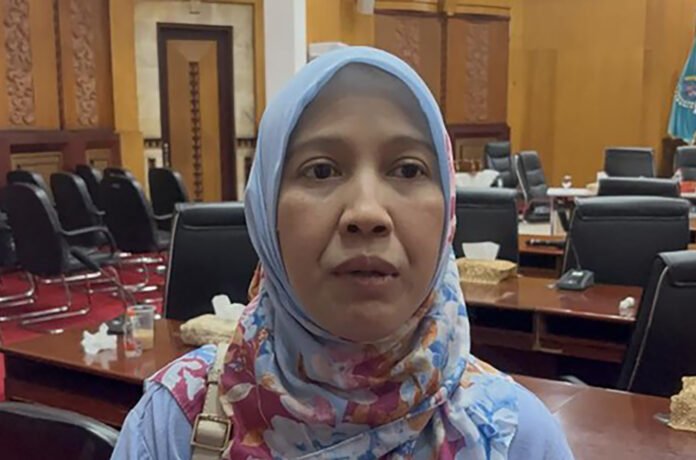Kepala Pelayanan Pemenuhan Gizi (PPG) Kota Surabaya, Kusmayanti, saat memberikan keterangan terkait operasional SPPG di Surabaya. Foto: Istimewa
