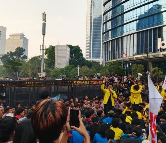 Dua Orang Ditangkap Membawa Molotov Saat Ingin Menuju Massa Aksi
