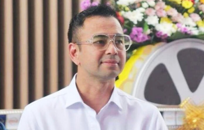 Presenter Raffi Ahmad. Namanya disebut dalam fakta persidangan perkara dugaan suap yang berkaitan dengan aktivitas impor melalui Blueray Cargo. (Dok. Istimewa) Presenter Raffi Ahmad. Namanya disebut dalam fakta persidangan perkara dugaan suap yang berkaitan dengan aktivitas impor melalui Blueray Cargo. (Dok. Istimewa)