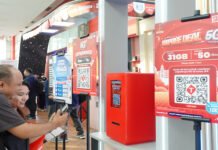 Jakarta Fair 2026 Jadi Etalase Telkomsel, Dari Paket Murah Rp10 hingga Jaringan Tambahan di Area JIExpo Booth Telkomsel menghadirkan promo layanan digital dan konektivitas di Jakarta Fair Kemayoran 2026 (Dok. Telkomsel)
