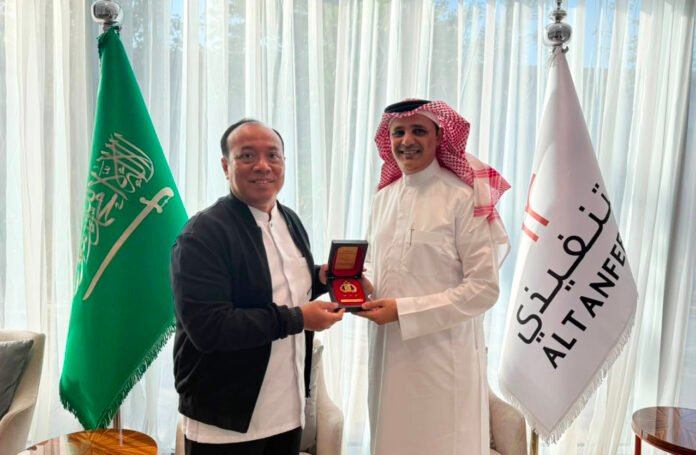 Wakapolri Komjen Pol. Dedi Prasetyo bertemu jajaran Presidency of State Security (PSS) Arab Saudi di Bandara Internasional King Abdul Aziz, Jeddah, membahas penguatan perlindungan dan pelayanan jemaah haji Indonesia. (Dok. Polri)