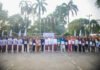 HJB ke-544, Dedie-Jenal Sorot Peran Warga: Dari Pelajar hingga Tokoh Penggerak Dapat Penghargaan Wali Kota Bogor bersama Wakil Wali Kota dan Sekda menyerahkan penghargaan kepada masyarakat dan mitra pembangunan pada peringatan HJB ke-544. (Dok. Pemkot Bogor)