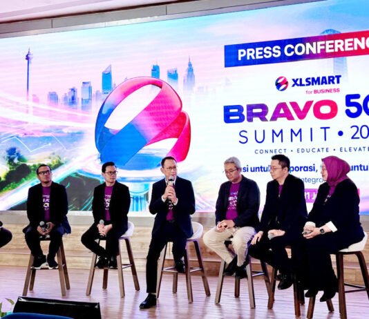 BRAVO 500 Summit 2026: XLSMART Perluas Jangkauan 5G dan Luncurkan ESTA Prime Peluncuran ESTA Prime dalam ajang BRAVO 500 Summit 2026 yang digelar XLSMART for BUSINESS di Jakarta. (Dok. XLSMART)