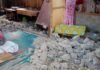 Gempa M 6,7 Guncang Sulawesi Tengah, BPBD Masih Data Kerusakan dan Dampaknya Petugas melakukan pendataan dampak gempa bumi di wilayah Sulawesi Tengah. Foto: BNPB