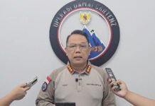 Diburu Sejak April, Danops HSSBI Yahukimo Tewas Saat Pelarian di Dekai Kasatgas Humas Operasi Damai Cartenz-2026 Kombes Pol Yusuf Sutejo saat memberikan keterangan kepada awak media. Foto: Satgas Cartenz