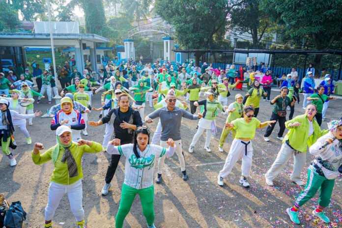Peserta mengikuti Senam Kebugaran Spektakuler dalam rangka Hari Jadi Bogor ke-544 di Kota Bogor. Foto: Pemkot Bogor