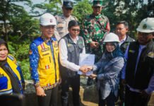 DPT Kebon Pedes Mulai Digarap, Usulan Pemkot Bogor Akhirnya Masuk Tahap Pekerjaan Peninjauan lokasi perbaikan Dinding Penahan Tanah (DPT) longsor di Jalan Kebon Pedes, Kota Bogor. Foto: Pemkot Bogor