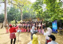 Angklung Srikandi Bogor Tampil di KULTURA Sunda Ngariung, Jadi Magnet Budaya di Kebun Raya Bogor Angklung Srikandi Bogor Tampil di KULTURA Sunda Ngariung, Jadi Magnet Budaya di Kebun Raya Bogor. Foto: Harnas.id