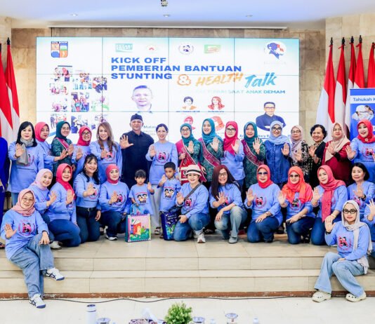 Stunting di Bogor Belum Jinak, PIM Turun Lagi Jadi Ibu Asuh untuk 30 Balita Wakil Wali Kota Bogor Jenal Mutaqin menghadiri kick off intervensi stunting bersama Perempuan Indonesia Maju di Balai Kota Bogor. (Dok. Pemkot Bogor)