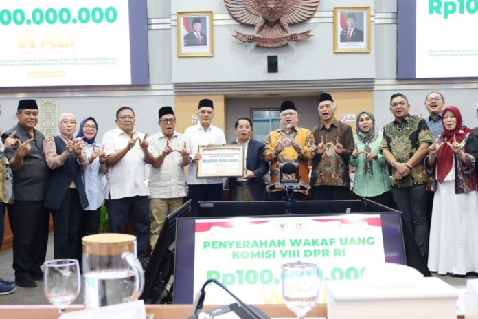 Peluncuran Program Wakaf Legislator Indonesia (WALI) oleh Badan Wakaf Indonesia dan Komisi VIII DPR RI di Gedung Parlemen, Jakarta. (Dok. BWI)