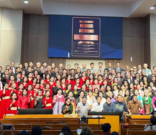 Konser Arirang Satukan Indonesia-Korea Selatan, Lagu Batak Jadi Sorotan Paduan Suara FS GMKI Medan Jabodetabek dan Gereja Konta Gyeonggi Korea Selatan tampil dalam Konser Arirang di Jakarta. (Dok. harnas.id)