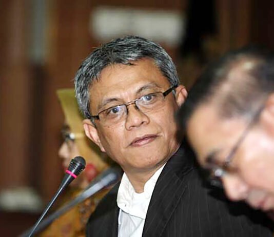 Saat Program Baik Berubah Jadi Ladang Rente, Didik Rachbini Ingatkan Bahaya Koalisi Pemburu Keuntungan Didik J. Rachbini, Ekonom Senior Indef dan Rektor Universitas Paramadina. Foto: Istimewa