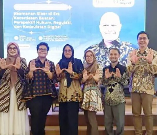 Saat Bukti Digital Makin Dominan, FH Unpad dan Telkom University Buka Jalur Cetak Ahli Hukum Siber Suasana kegiatan Sosialisasi dan Promosi Program Double Degree Master of Cyber Forensics Law antara Fakultas Hukum Universitas Padjadjaran dan Telkom University di Kampus Fakultas Hukum Unpad pada Selasa, 2 Juni 2026. (Foto oleh: Humas FH Unpad)