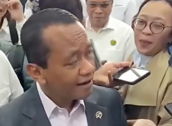 Menteri ESDM Bahlil Lahadalia saat memberikan keterangan kepada awak media. (Dok. Istimewa)