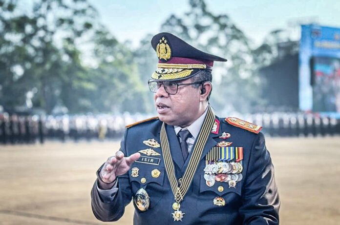 Irjen Pol. Johnny Eddizon Isir menyampaikan keterangan mengenai rangkaian Hari Bhayangkara ke-80. (Dok. Polri) Irjen Pol. Johnny Eddizon Isir menyampaikan keterangan mengenai rangkaian Hari Bhayangkara ke-80. (Dok. Polri)