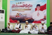80 Hafiz Khatamkan Al-Quran Semalam Suntuk, Cara Polda Sumsel Sambut Hari Bhayangkara ke-80 Kapolda Sumatera Selatan Irjen Pol. Dr. Sandi Nugroho menghadiri khataman Al-Quran bersama 80 hafiz di Masjid Al-Aman, Palembang. (Dok. Polda Sumsel)
